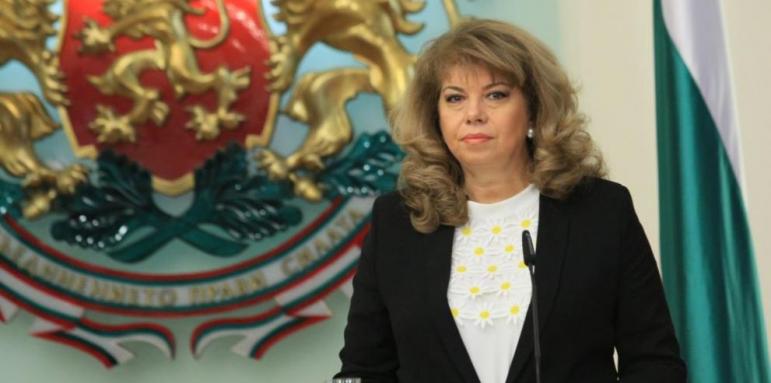Вицепрезидентът Илияна Йотова е с коронавирус